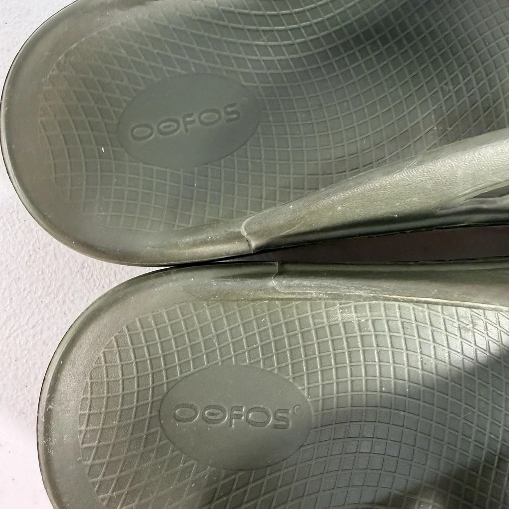 Oofos Originals EU 43 Men 10 Women 12 Sandals Green Recovery Comfort Lightweight